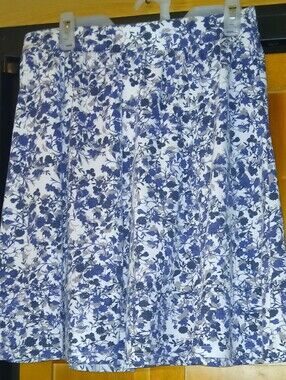 River & Rose Blue White Gray Floral Studded Bottom A-Line Knee Skirt Size L